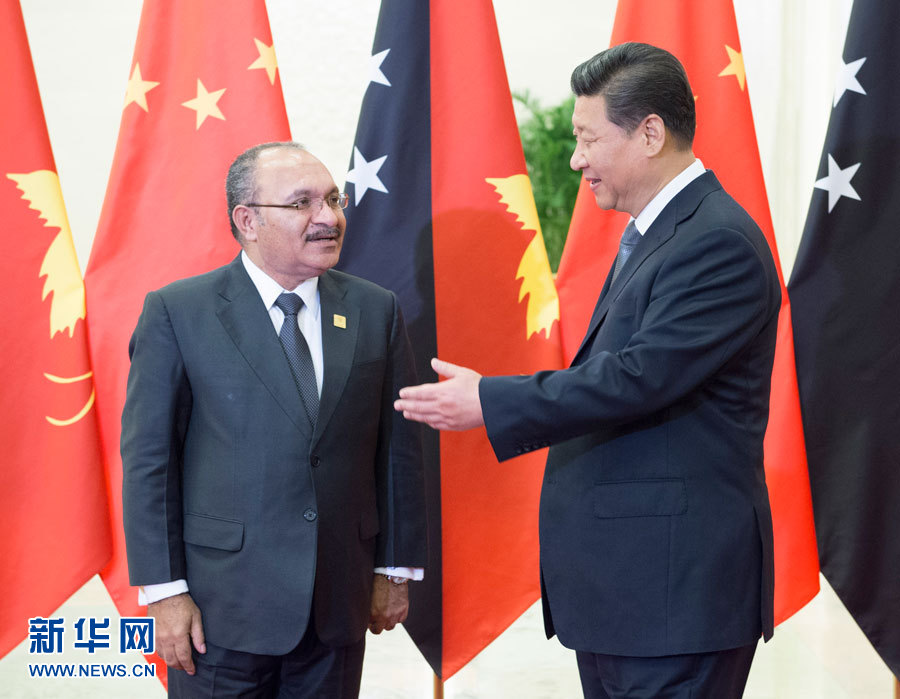 　　11月10日，中国国家主席习近平在北京人民大会堂会见巴布亚新几内亚总理奥尼尔。新华社记者 马占成 摄