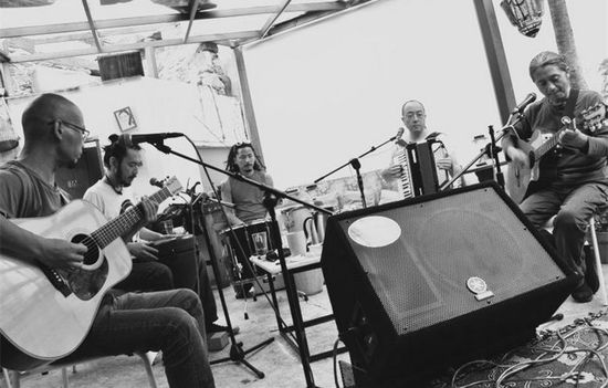 野孩子乐队六城巡演开启 推出新唱片《平等路》_综艺_央视网(cctv.com)