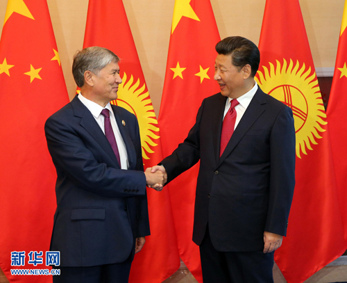 9月2日，国家主席习近平在北京钓鱼台国宾馆会见吉尔吉斯斯坦总统阿塔姆巴耶夫。 新华社记者 刘卫兵 摄 