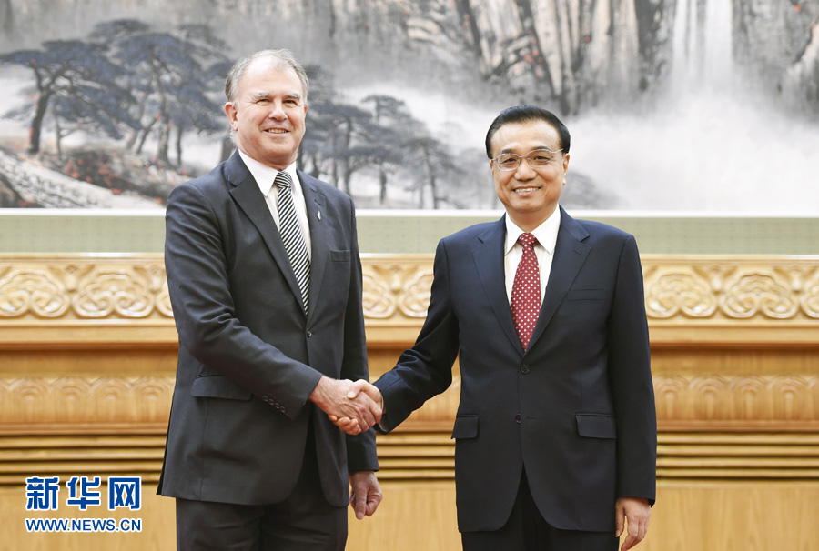 李克强会见27国新任驻华使节时强调 中国愿同