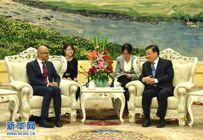　　11月14日，中共中央政治局常委、中央书记处书记刘云山在北京会见微软公司首席执行官纳德拉。