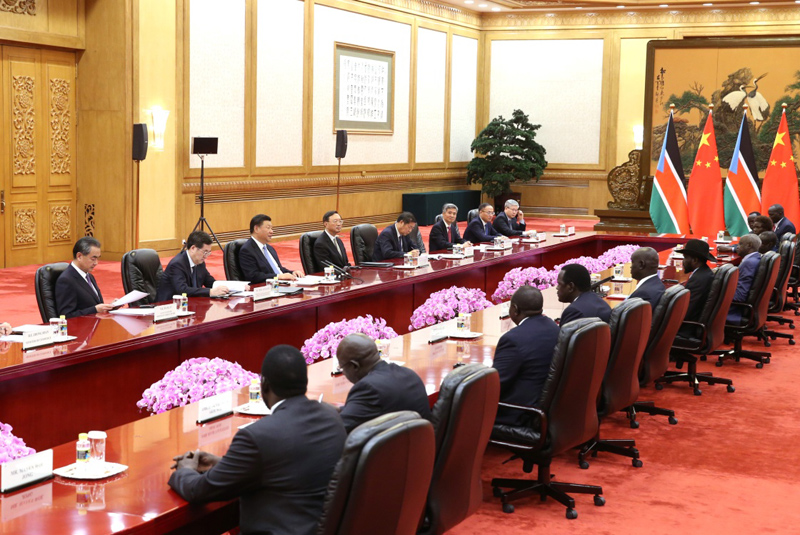 　　8月31日，国家主席习近平在北京人民大会堂会见南苏丹总统基尔。新华社记者 姚大伟 摄
