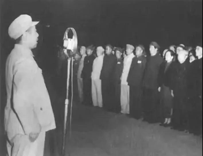 1949年9月30日傍晚，人民英雄紀念碑奠基典禮現場