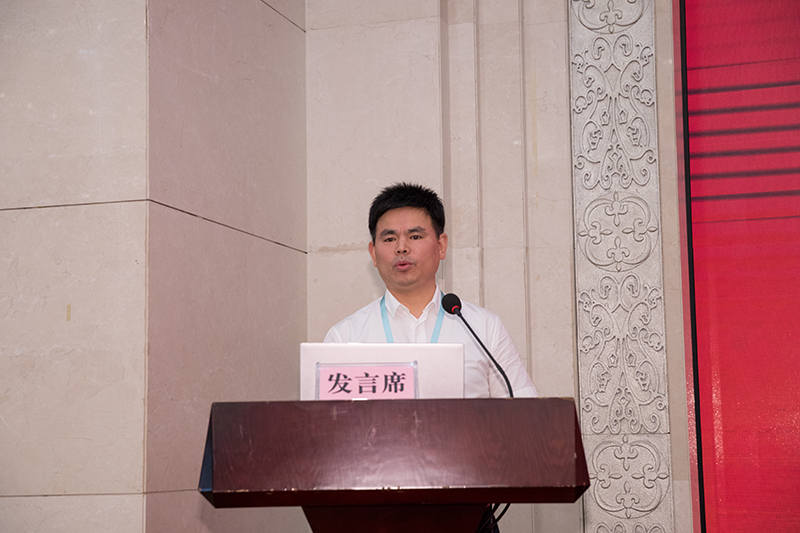 刘如松代表第二组学员发言