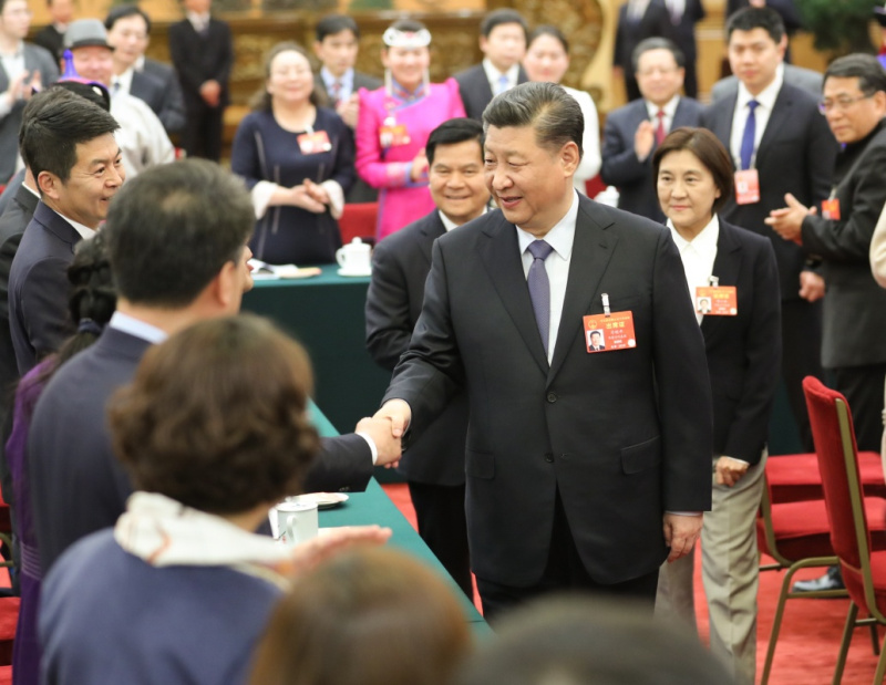 　　3月5日，中共中央總書記、國家主席、中央軍委主席習近平參加十三屆全國人大二次會議內蒙古代表團的審議。
