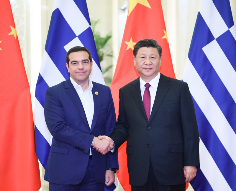 4月26日，国家主席习近平在北京人民大会堂会见希腊总理齐普拉斯。