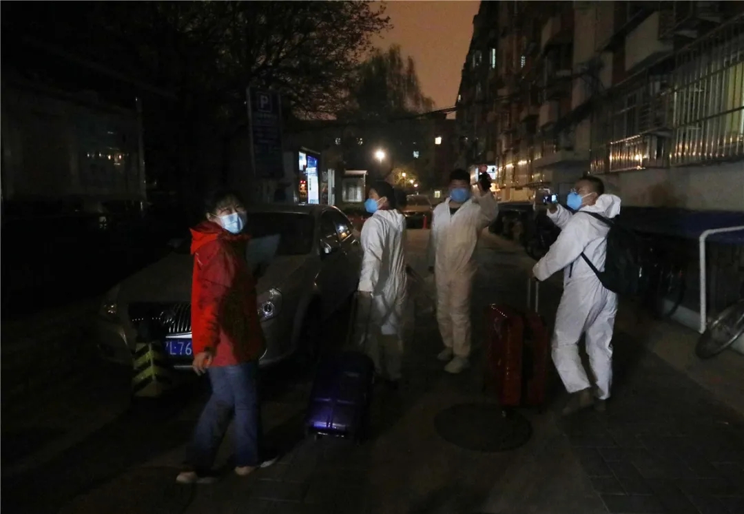 分流点@实地记录 | 欢迎回家！北京市西城区迎接首批离鄂返京人员回家