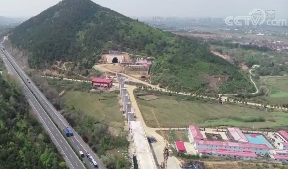 『安九高铁』安九高铁湖北段全面复工 建成通车后武汉至上海车程可缩短2个多小时