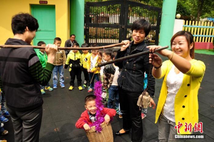 「立夏」系疰夏绳、流行斗蛋游戏… 立夏为何有这些习俗？