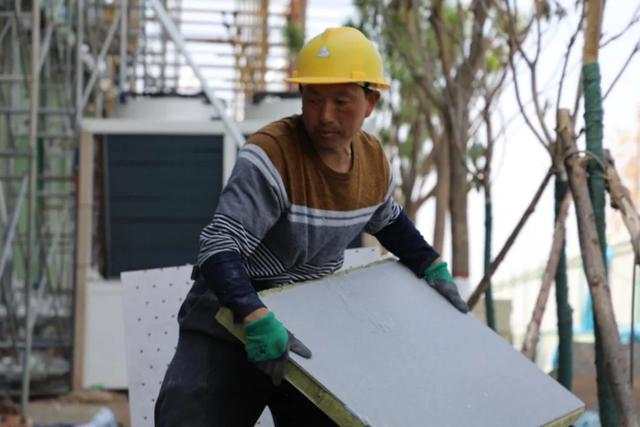 [劳动节]劳动节，他们奋斗的姿态最美！