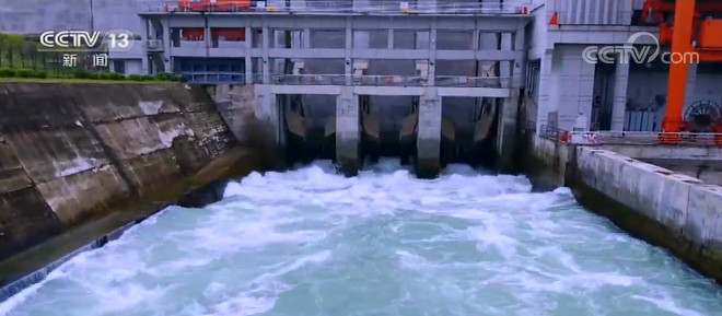 南水北调中线工程南水北调中线工程首次以设计最大流量输水