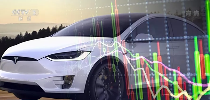 巴菲特“股神”被怼了？“钢铁侠”挑衅：为年轻人做了错误示范？互怼背后竟是……