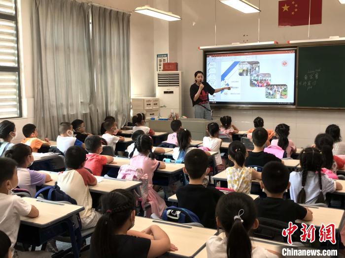 武汉|武汉部分学校组织返校热身 提前熟悉校园环境