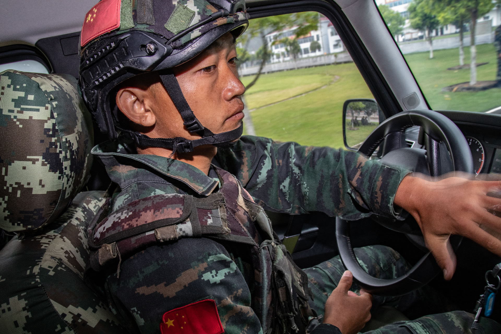 广西武警|广西武警：“巅峰”比武进入白热化 全能竞赛激战正酣