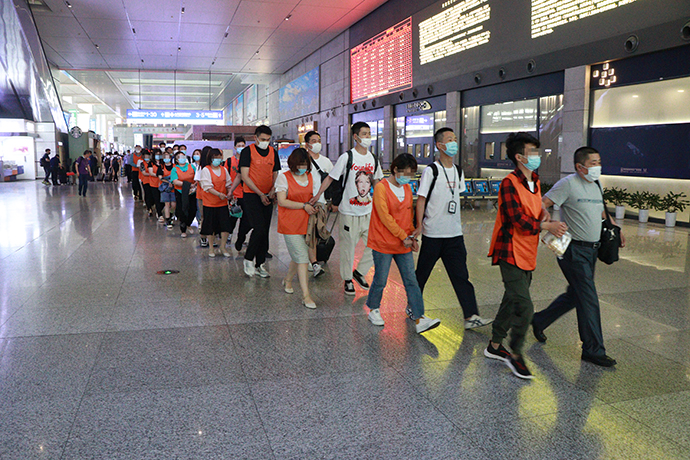 “情感挽回大师”被抓获。本文图片 均为上海市公安局 供图