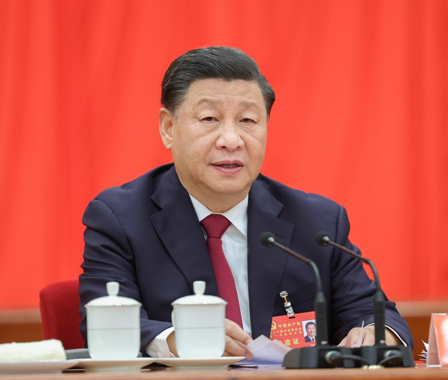 10月23日，中國共產黨第二十屆中央委員會第一次全體會議在北京人民大會堂舉行。習近平同志主持會議并在當選中共中央委員會總書記后作重要講話。