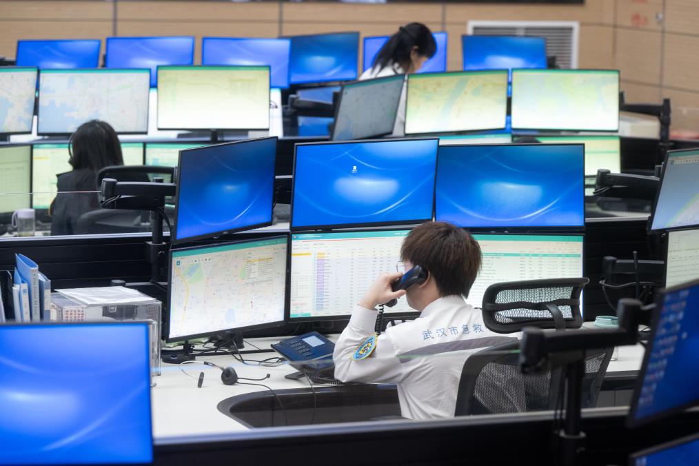 “120生命热线”另一端，他们时刻在线 图1