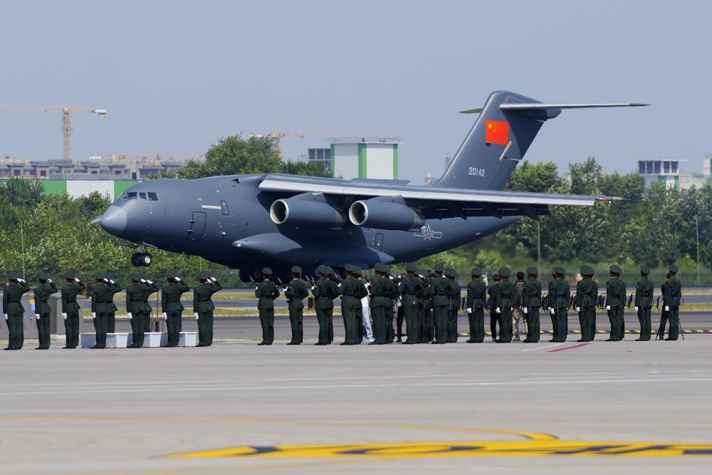 人民空军,生日快乐!