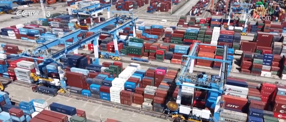 2025年外贸亮眼“成绩单”新观察·外贸增长“新”动能从“新三样”→N样”(图2)