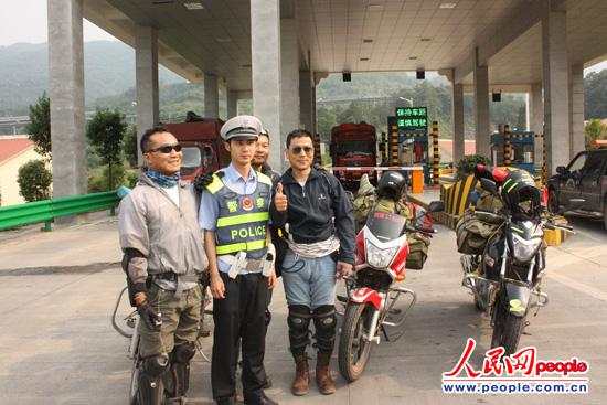 最美警察:湖北省公安厅高速公路警察总队五支