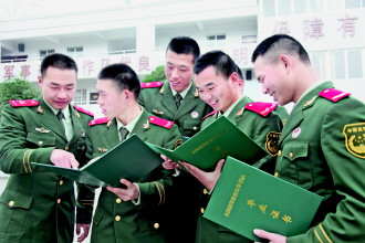 3、南京初中毕业证查询：南京有哪些军校可以接受初中毕业证？ 