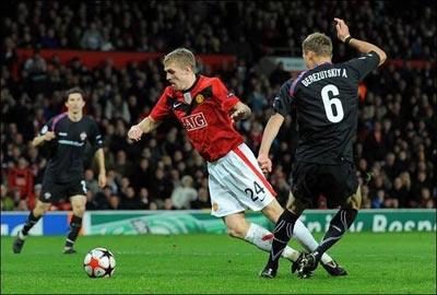 Manchester&nbsp;égalise&nbsp;péniblement&nbsp;face&nbsp;au&nbsp;CSKA&nbsp;Moscou&nbsp;à&nbsp;Old&nbsp;Traford