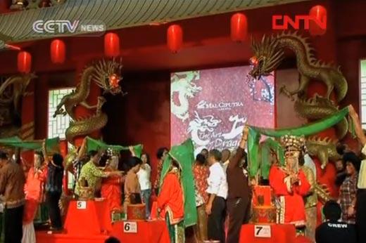 Traditional Chinese wedding ceremony held for Indonesian CCTV News CNTV 
