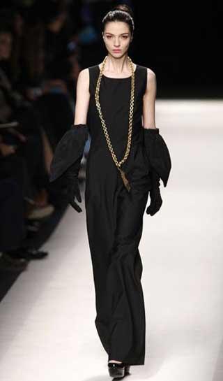 Fall/Winter 2010-11 runway galleries