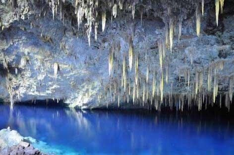 gambar Keajaiban Dunia Blue Lake Cave 2