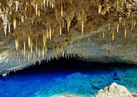gambar 3 Keajaiban Dunia Blue Lake Cave