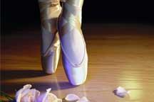 Ballet students of Beijing Dance Academy put on final graduation show
