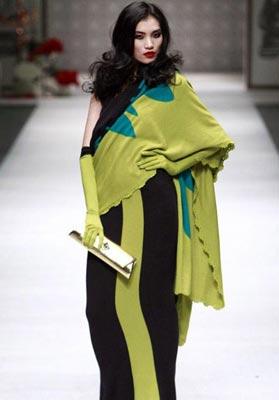 Beijing&nbsp;:&nbsp;une&nbsp;semaine&nbsp;de&nbsp;la&nbsp;mode&nbsp;haute&nbsp;en&nbsp;couleurs&nbsp;