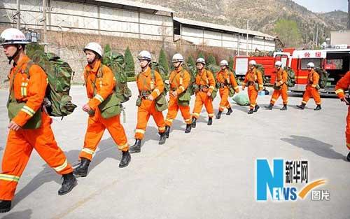 Firefighters&nbsp;and&nbsp;soldiers&nbsp;from&nbsp;Qinghai,&nbsp;as&nbsp;well&nbsp;as&nbsp;neighboring&nbsp;provinces&nbsp;and&nbsp;autonomous&nbsp;regions,&nbsp;have&nbsp;been&nbsp;mobilized&nbsp;for&nbsp;the&nbsp;search&nbsp;and&nbsp;rescue&nbsp;efforts.&nbsp;