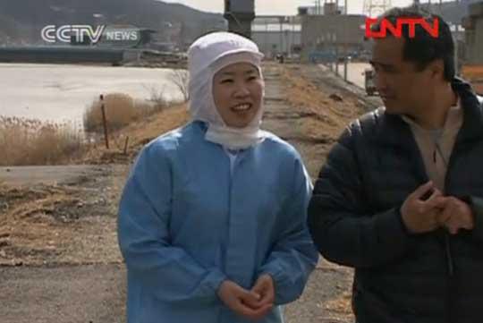Tang Xiaomei(L)