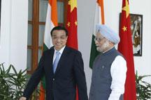 Chinese Premier meets with Indian PM