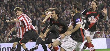 A&nbsp;draw&nbsp;equaled&nbsp;a&nbsp;disappointing&nbsp;loss&nbsp;for&nbsp;Athletic&nbsp;Bilbao&nbsp;supporters&nbsp;Wednesday&nbsp;night.&nbsp;The&nbsp;side&nbsp;crashed&nbsp;out&nbsp;of&nbsp;the&nbsp;King's&nbsp;Cup&nbsp;after&nbsp;a&nbsp;2-2&nbsp;home-pitch&nbsp;deadlock&nbsp;with&nbsp;second&nbsp;division&nbsp;Rayo&nbsp;Vallecano.Athletic&nbsp;Bilbao&nbsp;lost&nbsp;the&nbsp;two&nbsp;leg&nbsp;tie&nbsp;4-2&nbsp;on&nbsp;aggregate.