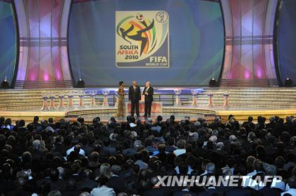 The&nbsp;draw&nbsp;to&nbsp;determine&nbsp;match&nbsp;groupings&nbsp;for&nbsp;the&nbsp;2010&nbsp;South&nbsp;Africa&nbsp;World&nbsp;Cup&nbsp;finals&nbsp;has&nbsp;been&nbsp;made&nbsp;in&nbsp;Cape&nbsp;Town.