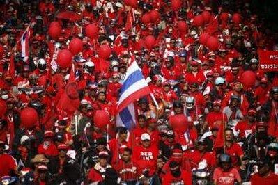 Thousands&nbsp;of&nbsp;anti-government&nbsp;protesters&nbsp;gather&nbsp;by&nbsp;their&nbsp;motorcycles&nbsp;before&nbsp;marching&nbsp;through&nbsp;central&nbsp;Bangkok&nbsp;March&nbsp;20,&nbsp;2010.&nbsp;Thousands&nbsp;of&nbsp;"red&nbsp;shirt"&nbsp;anti-government&nbsp;protesters&nbsp;and&nbsp;supporters&nbsp;of&nbsp;former&nbsp;premier&nbsp;Thaksin&nbsp;Shinawatra&nbsp;pressed&nbsp;ahead&nbsp;with&nbsp;demonstrations&nbsp;through&nbsp;central&nbsp;Bangkok&nbsp;on&nbsp;Saturday,&nbsp;continuing&nbsp;their&nbsp;bid&nbsp;to&nbsp;bring&nbsp;down&nbsp;a&nbsp;government&nbsp;that&nbsp;is&nbsp;refusing&nbsp;to&nbsp;budge&nbsp;and&nbsp;call&nbsp;for&nbsp;new&nbsp;elections.&nbsp;REUTERS/Damir&nbsp;Sagolj