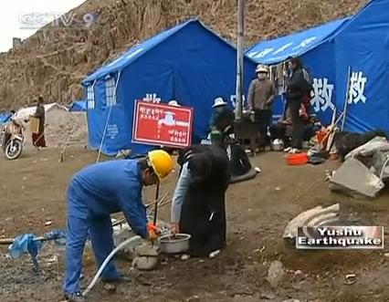 Authorities in Yushu county, have implemented measures to ensure people have access to safe drinking water in the quake-hit areas.