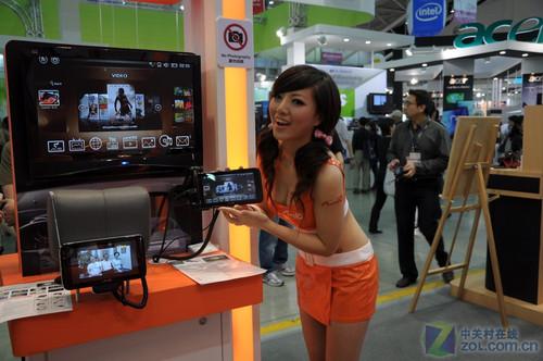 <em>gps</em>支持hd输出 <em>美女</em>展示mio系列新品_cctv.co