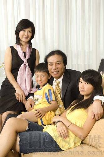 刘海龙:否定假文凭易,否定"成功"难