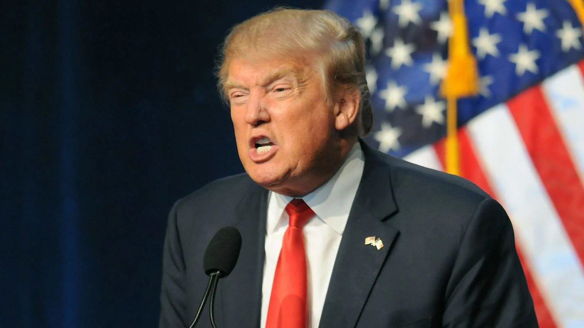 特朗普政府对伊连发制裁令 伊朗回呛"绝望的表现"