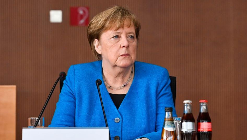 默克尔谈德国实施"紧急刹车":非常艰难 但已别无他法