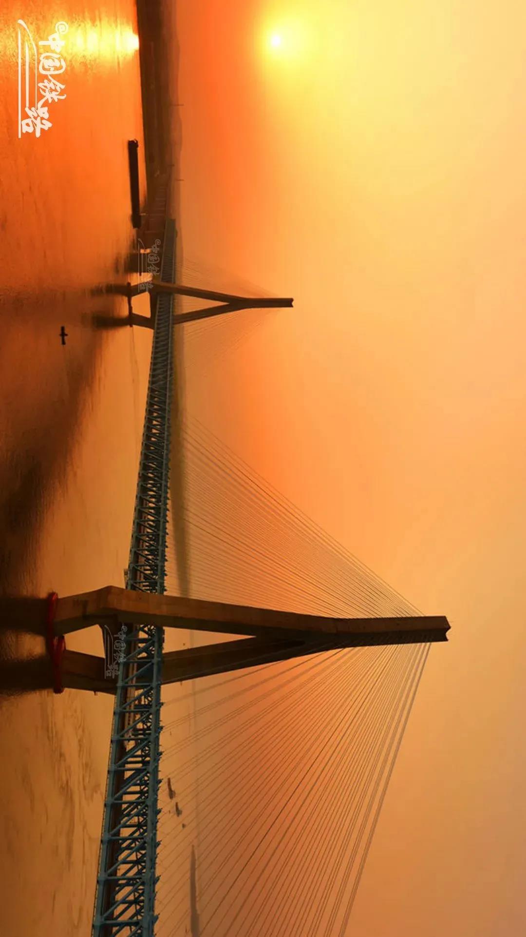 万里长江,有多少座桥?