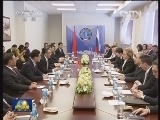 吴邦国会见俄联邦委员会主席