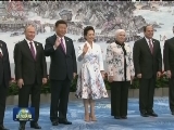 习近平和彭丽媛欢迎金砖国家和新兴市场国家与发展中国家对话会受邀国领导人及配偶、嘉宾