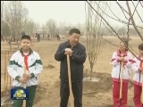 习近平在参加首都义务植树活动时强调 像对待生命一样对待生态环境 让祖国大地不断绿起来美起来