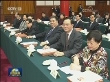 全国政协向不再连任的在京十二届全国政协常委颁发纪念证牌 汪洋出席并讲话