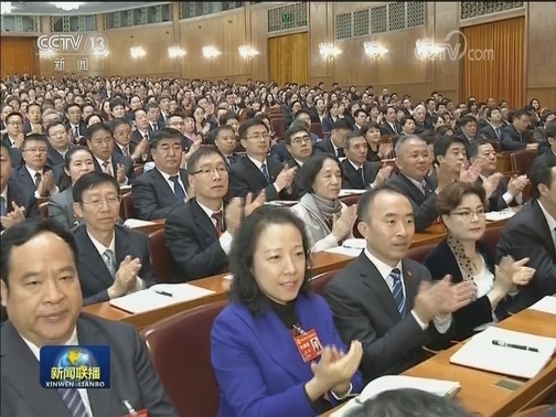 李克强在中国工会十七大作经济形势报告时强调 坚定信心攻坚克难调动各方面积极性 促进经济持续平稳运行和高质量发展