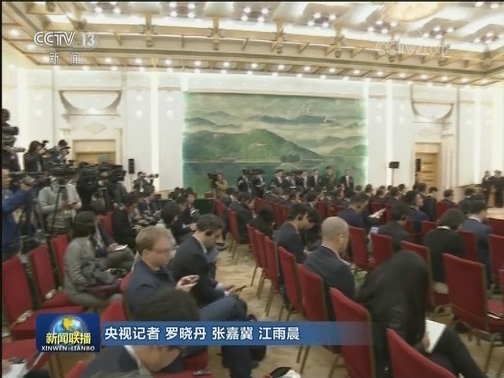 李克强与日本首相共同会见记者